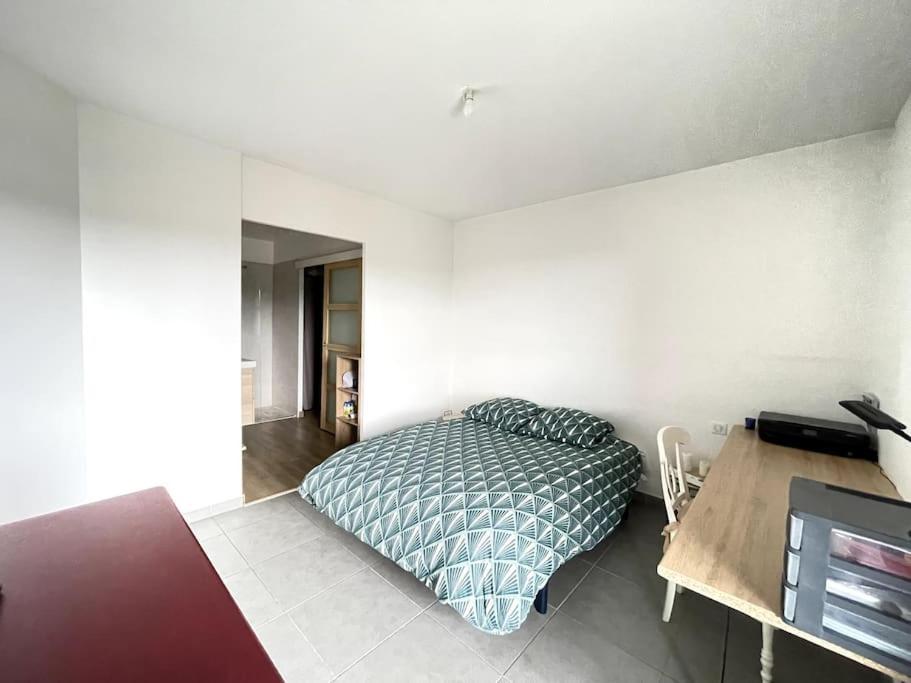 Spacieux T2 + Parking A 5 Min D'Aix Apartment Aix-en-Provence Exterior photo